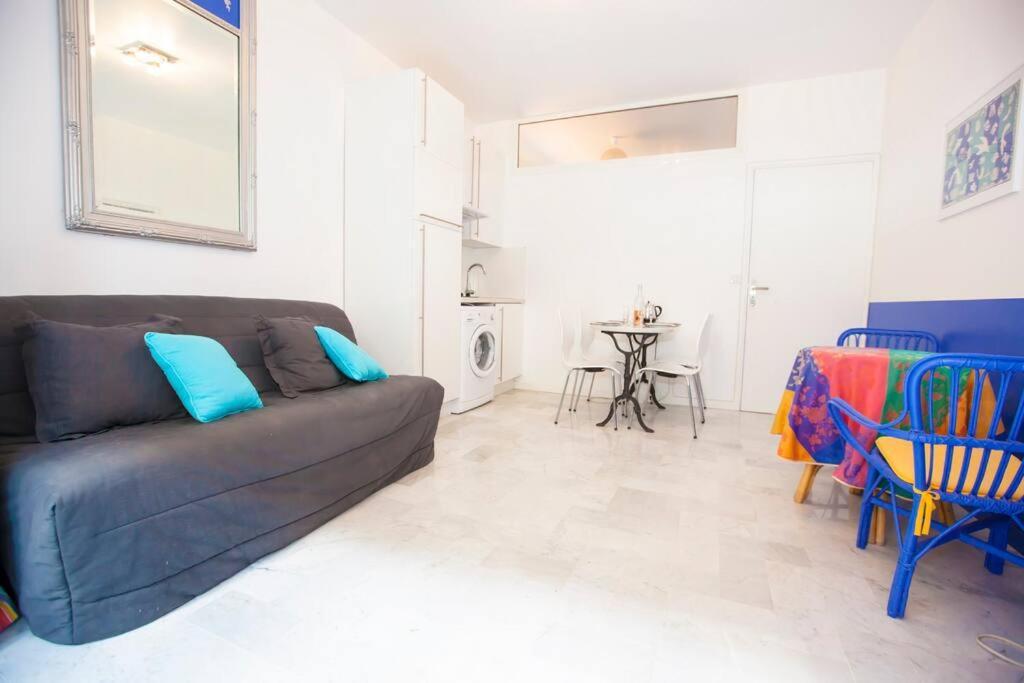 French Riviera: Seafront Apt & Pool Near Monaco Roquebrune-Cap-Martin Exteriör bild