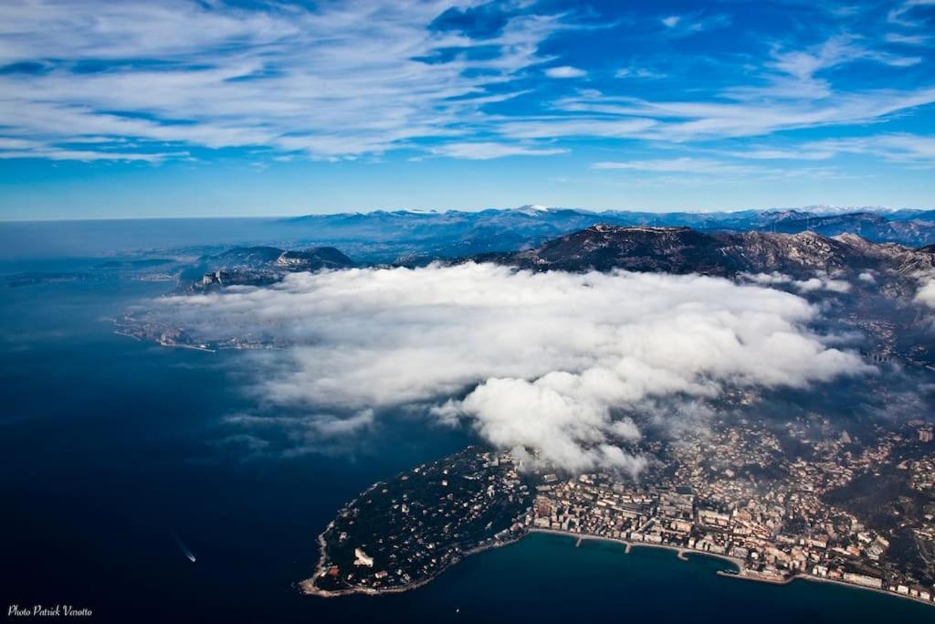 French Riviera: Seafront Apt & Pool Near Monaco Roquebrune-Cap-Martin Exteriör bild